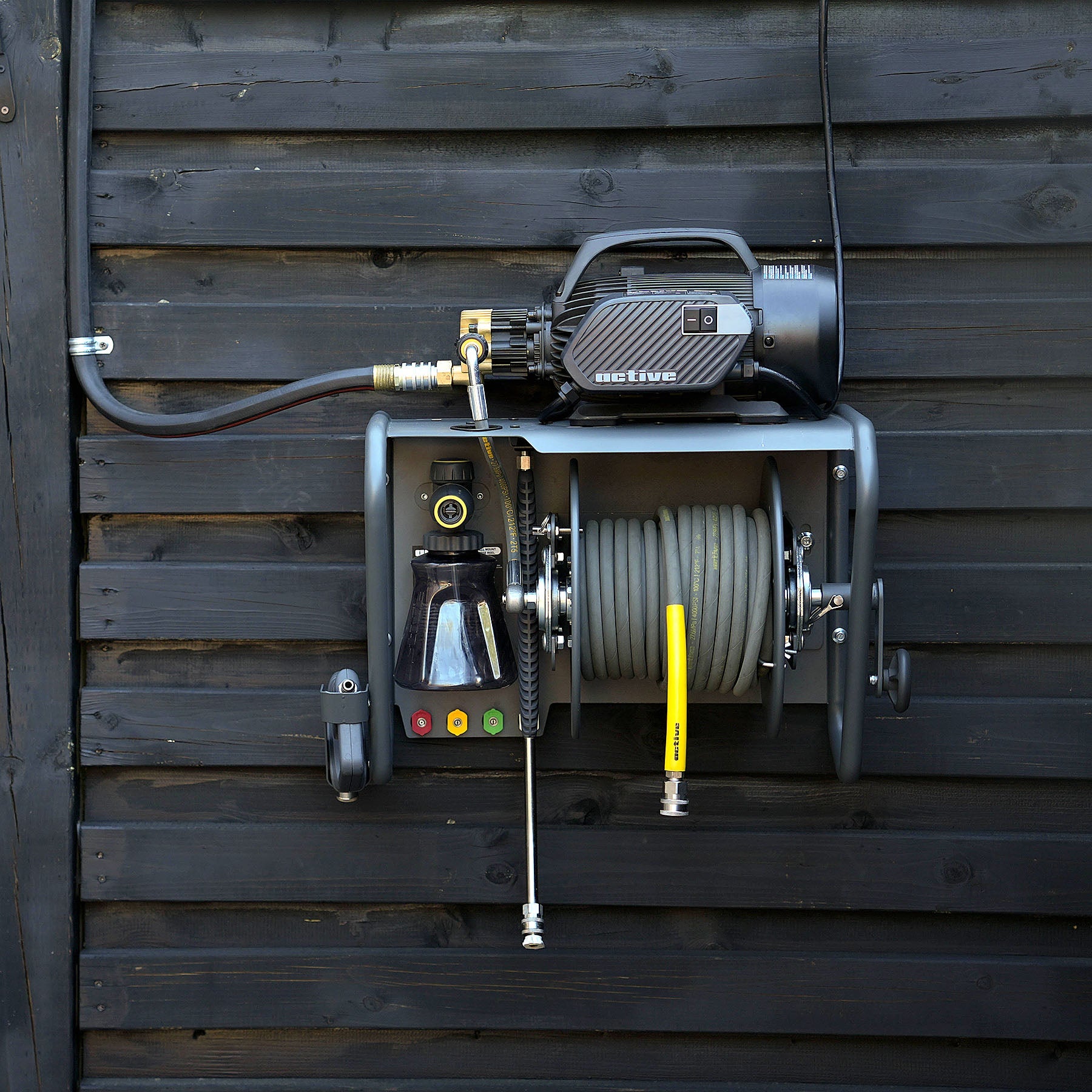Active™ Hose Reel & Wall Mount