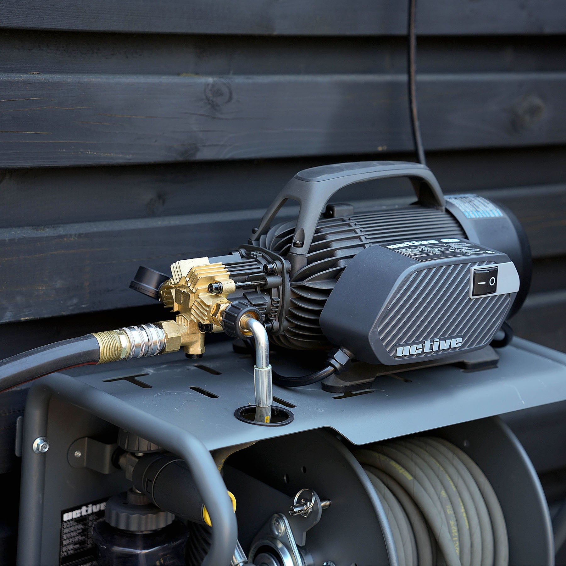 Active™ Hose Reel & Wall Mount